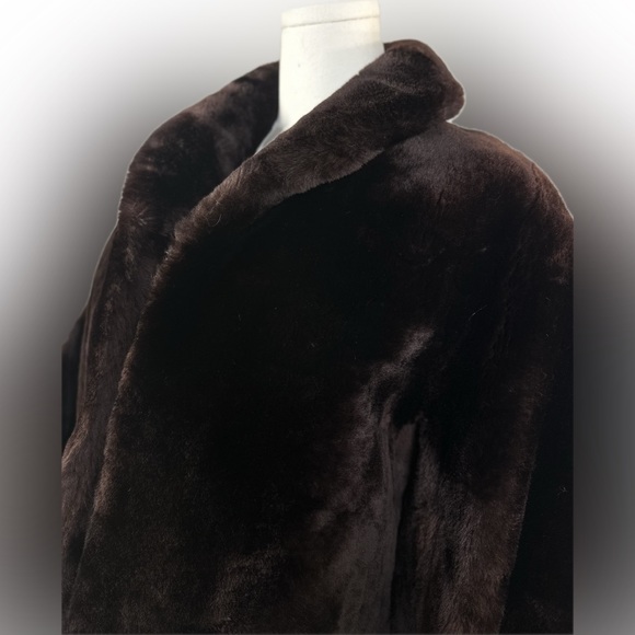 SOLD Dark Brown Annis Furs Coat - Picture 2 of 9